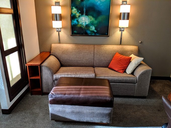 Hyatt Place Roanoke - Sleeper sofa