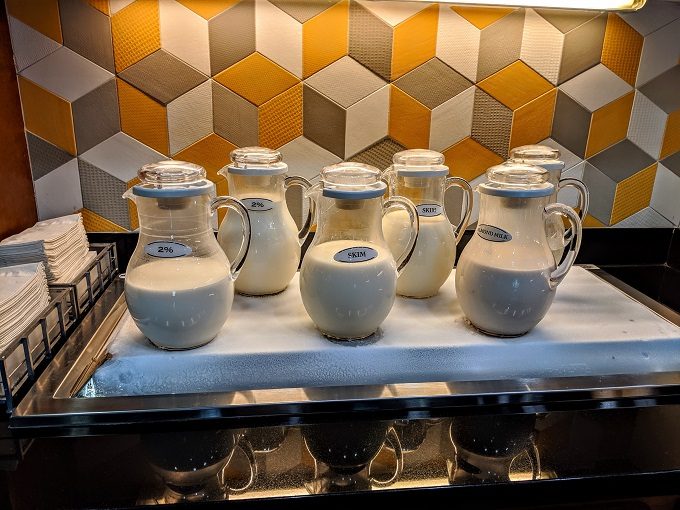 Hyatt Place Roanoke breakfast - Milk & water