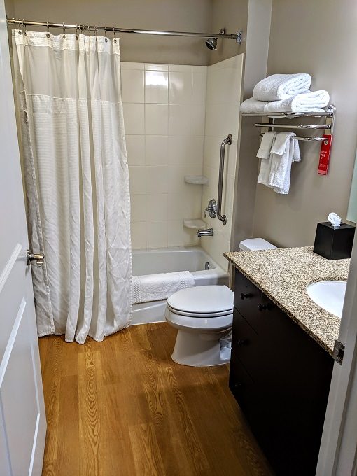 TownePlace Suites Winchester, Virginia - Bathroom