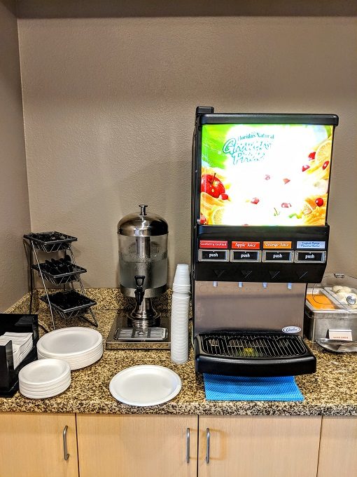 TownePlace Suites Winchester, Virginia breakfast - Juice machine