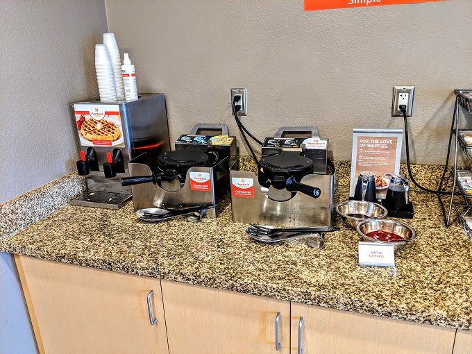 TownePlace Suites Winchester, Virginia breakfast - Waffle makers