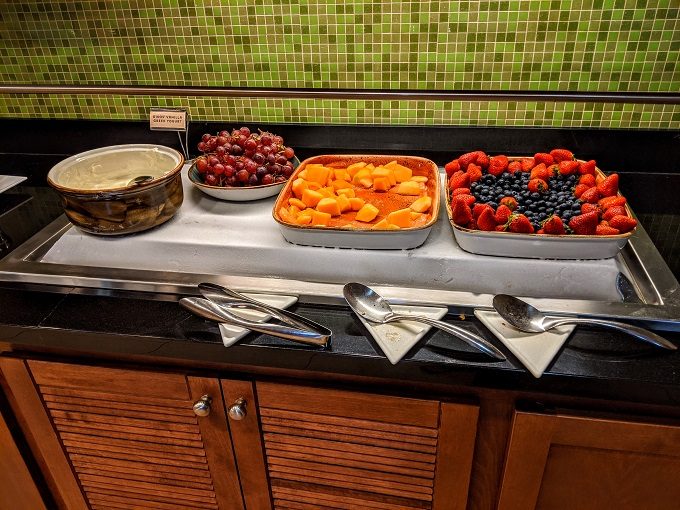 Hyatt Place Chantilly Dulles Airport-South breakfast - Fruit