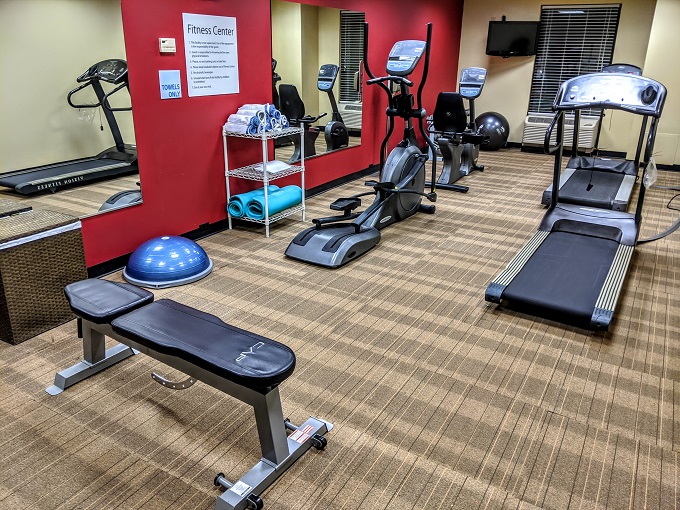Holiday Inn Express New Albany, Mississippi - Fitness room 1
