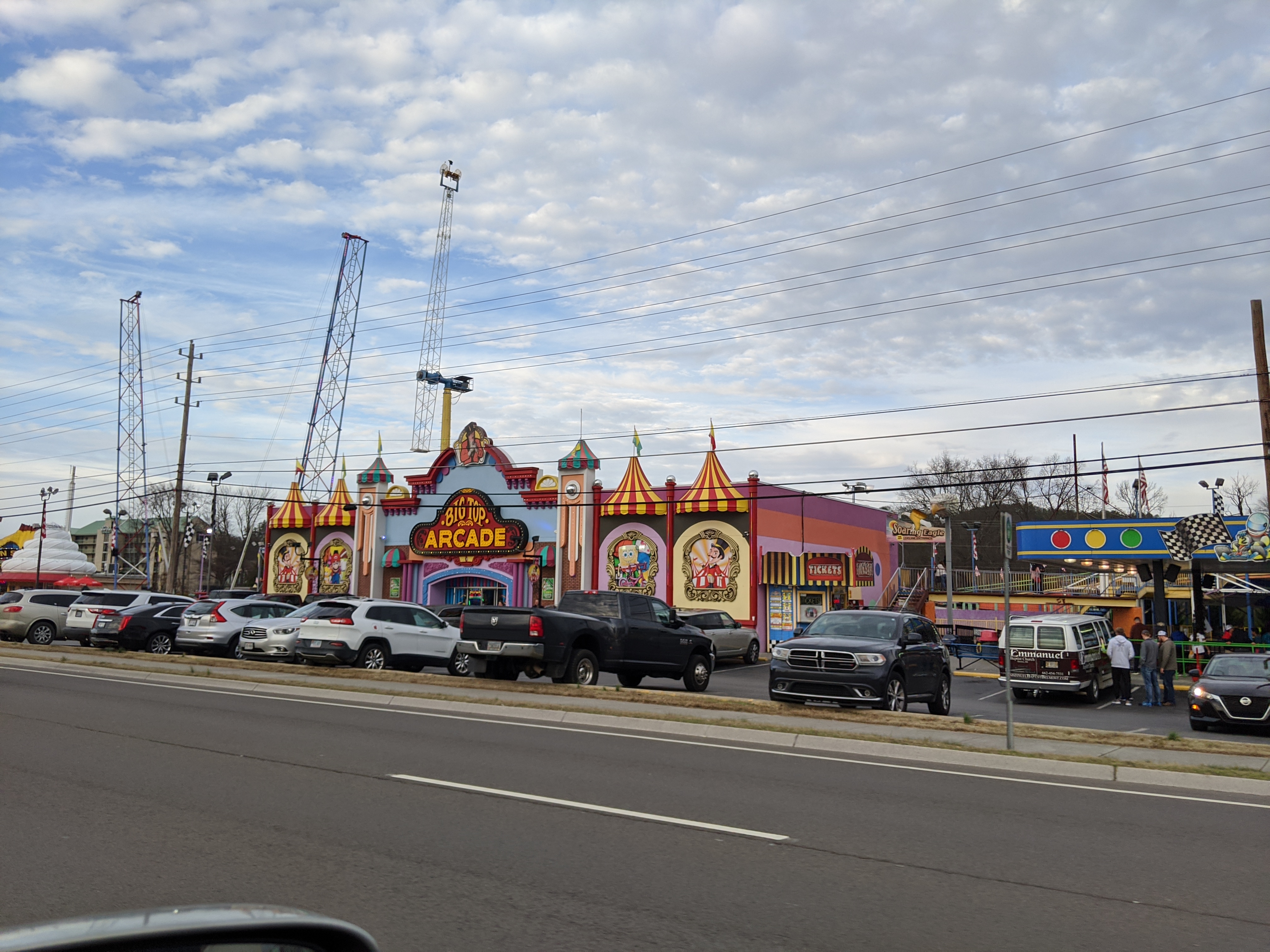 Pigeon Forge Tennessee (3) - No Home Just Roam
