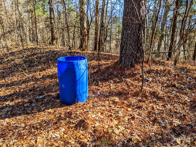 Trash can on the nature trail