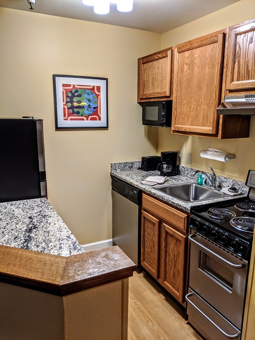 TownePlace Suites New Orleans Metairie - Kitchen