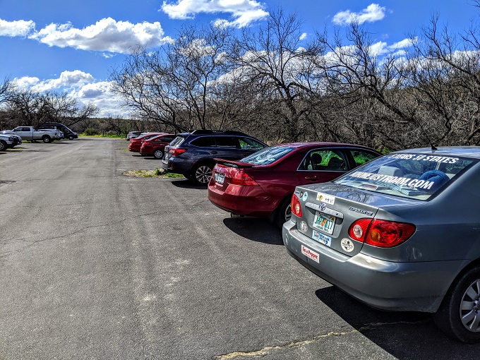 Catalina State Park trailhead parking