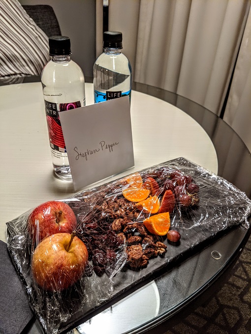 Hyatt Centric French Quarter New Orleans - Globalist welcome amenity - fruit & nut plate