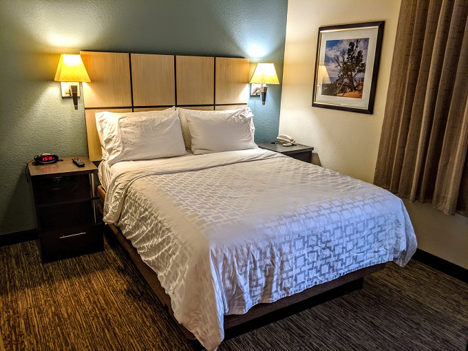 Candlewood Suites Albuquerque, NM - Queen bed