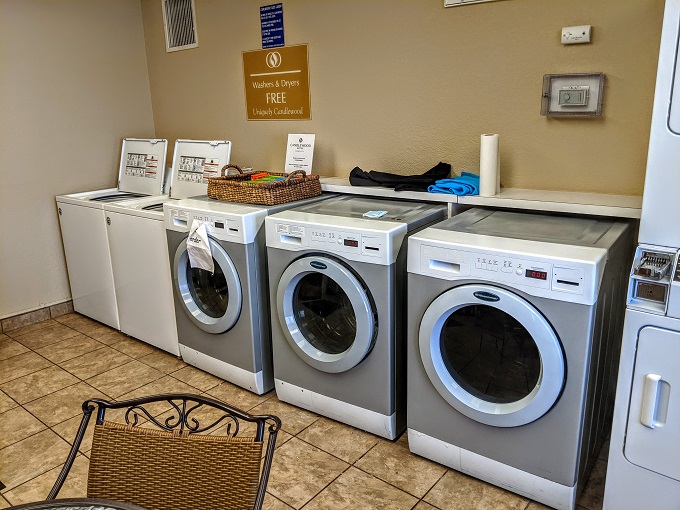 Candlewood Suites Albuquerque, NM - Washing machines