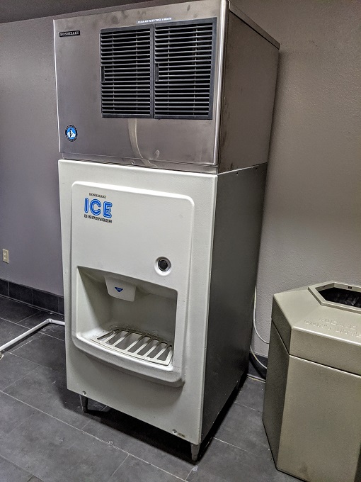 Country Inn & Suites Tucson Airport, Arizona - Ice machine