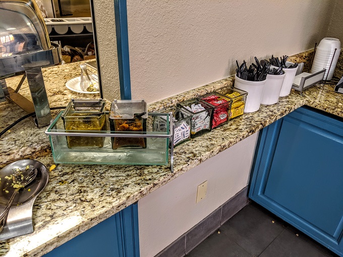 Country Inn & Suites Tucson Airport, Arizona breakfast - Salsa & condiments