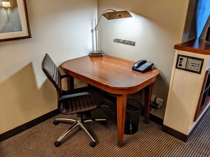 Hyatt Place Cleveland Independence, Ohio - Desk & office chair