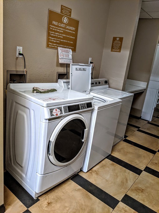 Candlewood Suites Virginia Beach Town Center - Washing machines