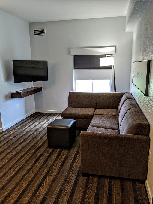 Hyatt House Sterling Dulles Airport North - Living room in 1 bedroom suite