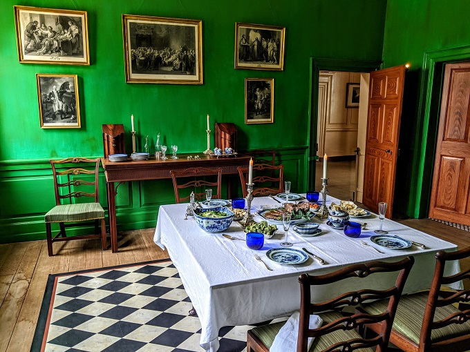 Mount Vernon dining room