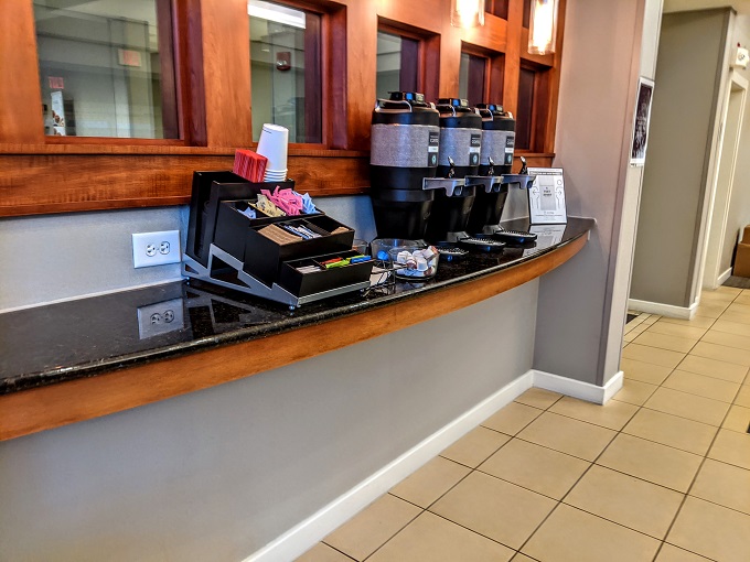 Residence Inn Roanoke Airport, VA breakfast - Coffee & tea station