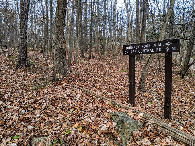 Hiking The Chimney Rock & Wolf Rock Trails At Catoctin Mountain Park ...