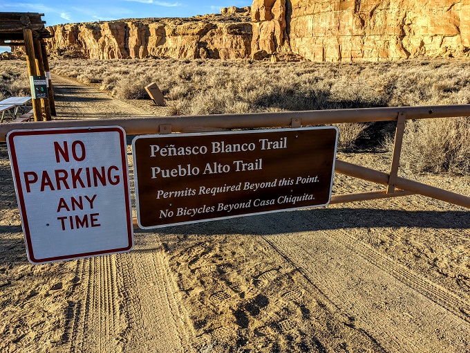 Chaco Culture National Historical Park - Start of Penasco Blanco Trail and Pueblo Alto Trail