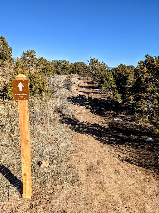 Start of the Kwage Mesa trail