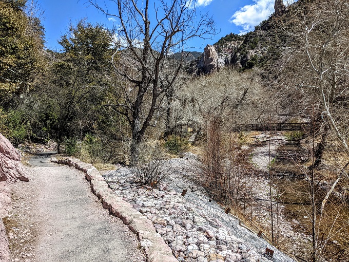 Path leading towards the Catwalk