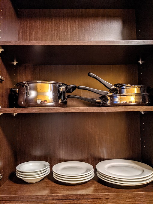 TownePlace Suites Carlsbad, NM - Cookware, plates, dishes, etc.