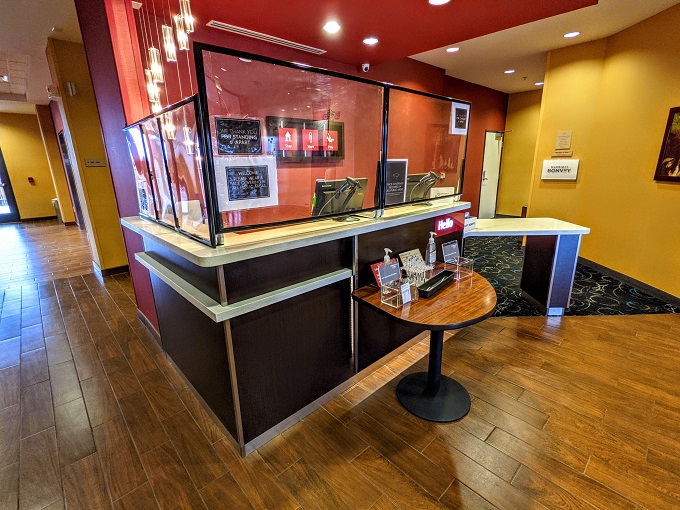 TownePlace Suites Carlsbad, NM - Front desk