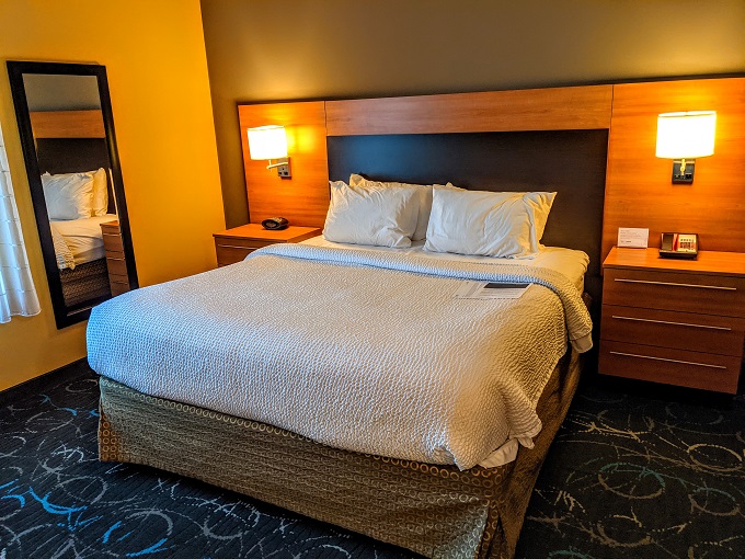 TownePlace Suites Carlsbad, NM - King bed
