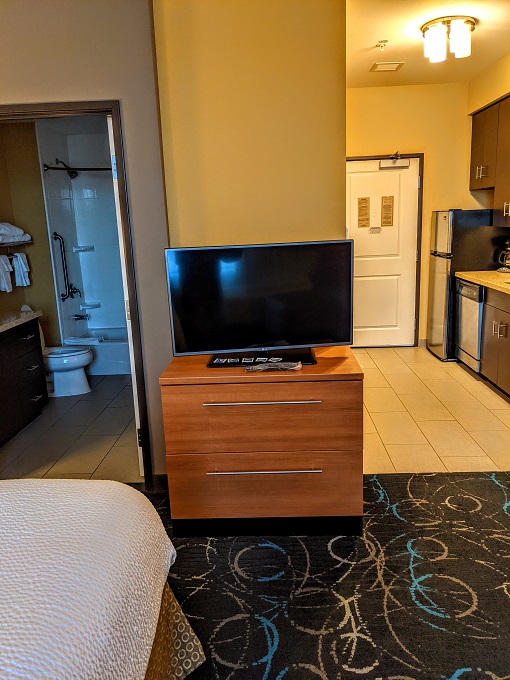 TownePlace Suites Carlsbad, NM - TV & dresser