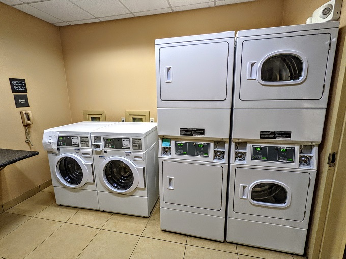 Hampton Inn Deming, NM - Washers & dryers