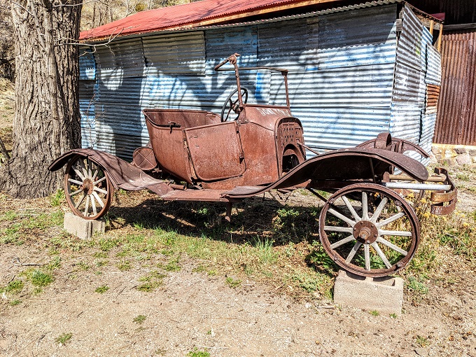 Mogollon Ghost Town - Rusted vehicle