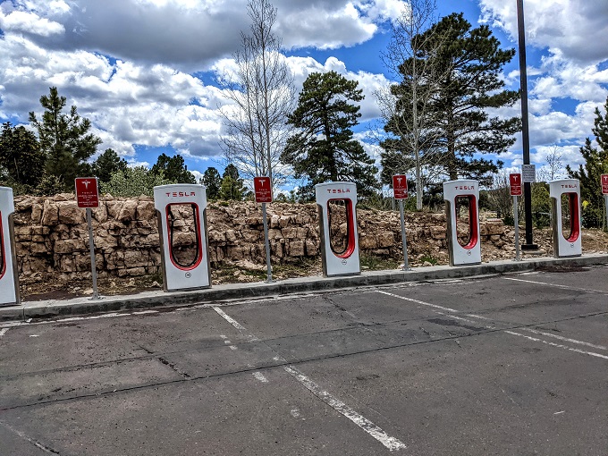 Courtyard Flagstaff, AZ - Tesla charging stations