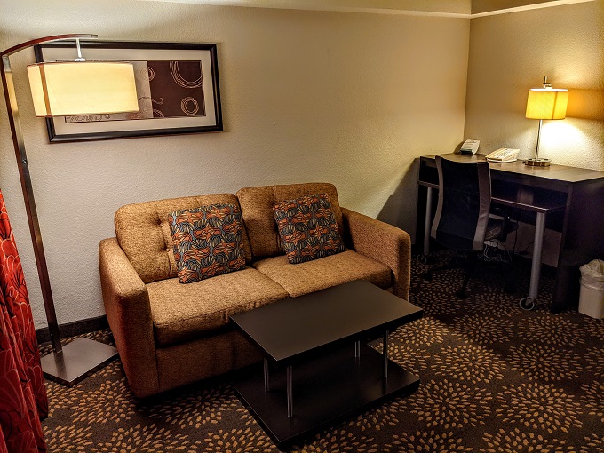 Holiday Inn & Suites Phoenix Airport North, AZ - Sleeper sofa, coffee table & desk