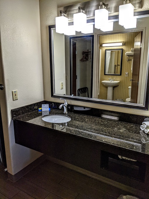 Holiday Inn Express & Suites Montrose, CO - Sink & countertop
