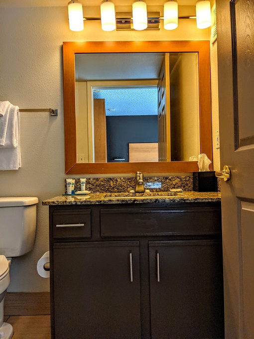Hyatt House Colorado Springs - Sink & vanity