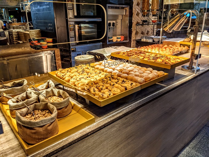 Grand Hyatt Dubai - Breads & pastries