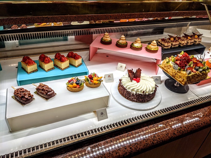 Grand Hyatt Dubai - Cakes in Panini