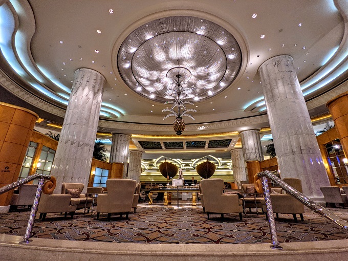Grand Hyatt Dubai - Level above lobby