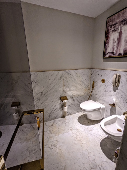 Grand Hyatt Dubai - Toilet