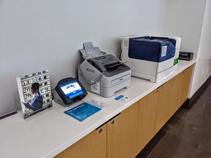 Hyatt Regency Seattle - Printer & fax
