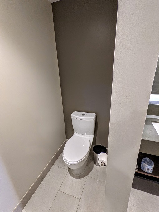 Hyatt Regency Seattle - Toilet