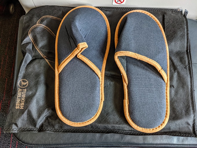 Turkish Airlines Business Class IST-ORD - Slippers