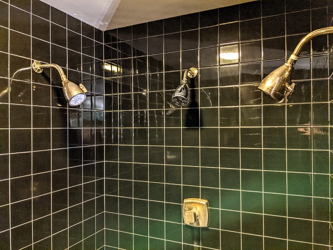 Hyatt Regency Albuquerque, NM Presidential Suite - Triple shower heads