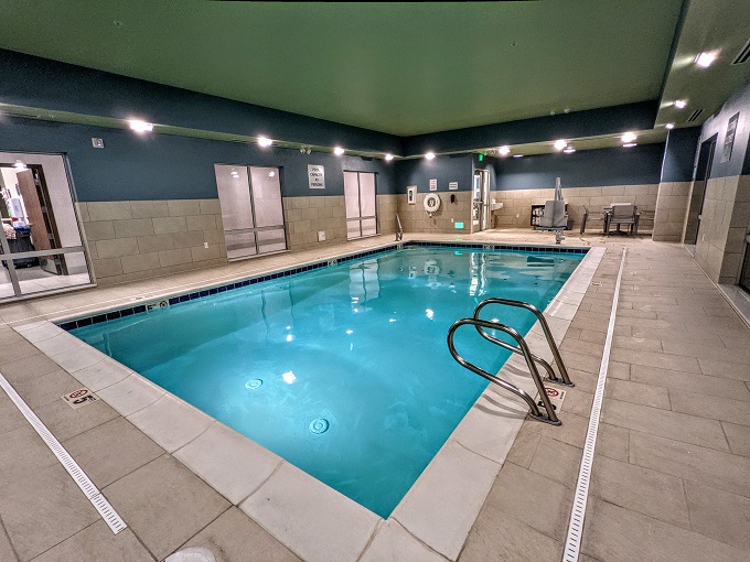 Holiday Inn Express Bend, OR - Indoor swimming pool