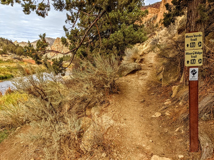 Smith Rock State Park - Mesa Verde Trail & Misery Ridge Trail