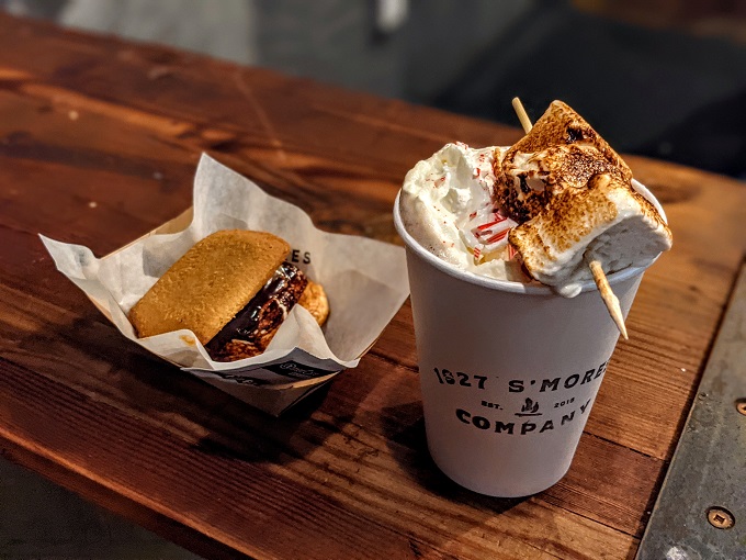 S'mores & hot chocolate at 1927 S'mores Company
