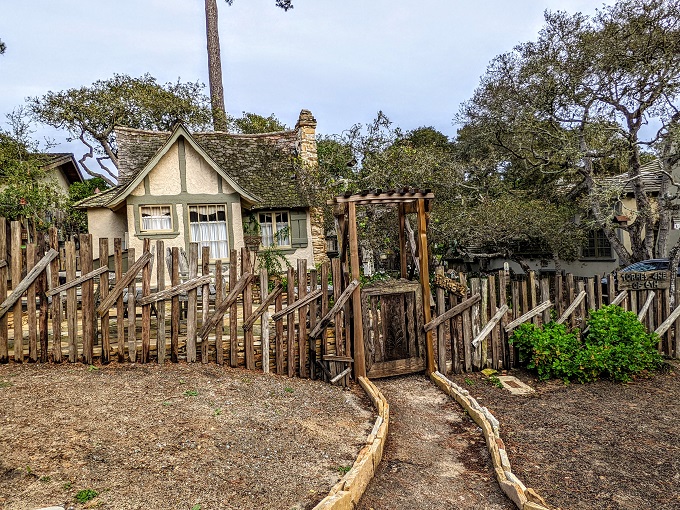 Fairytale cottage in Carmel-By-The-Sea