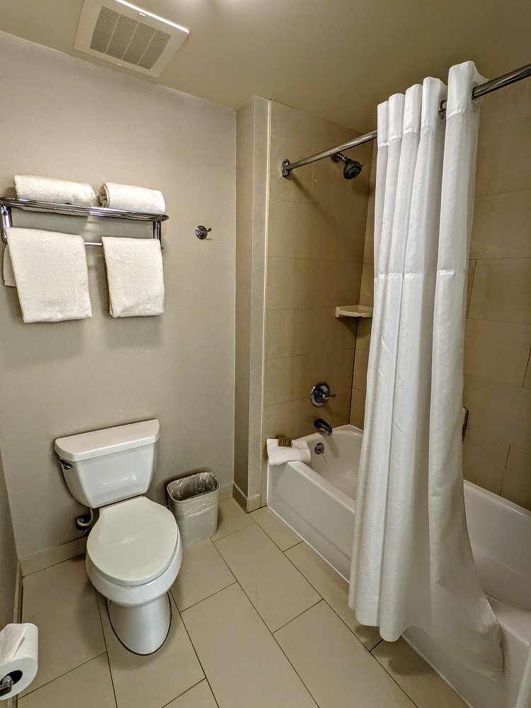 Homewood Suites Carlsbad, CA - Bathroom
