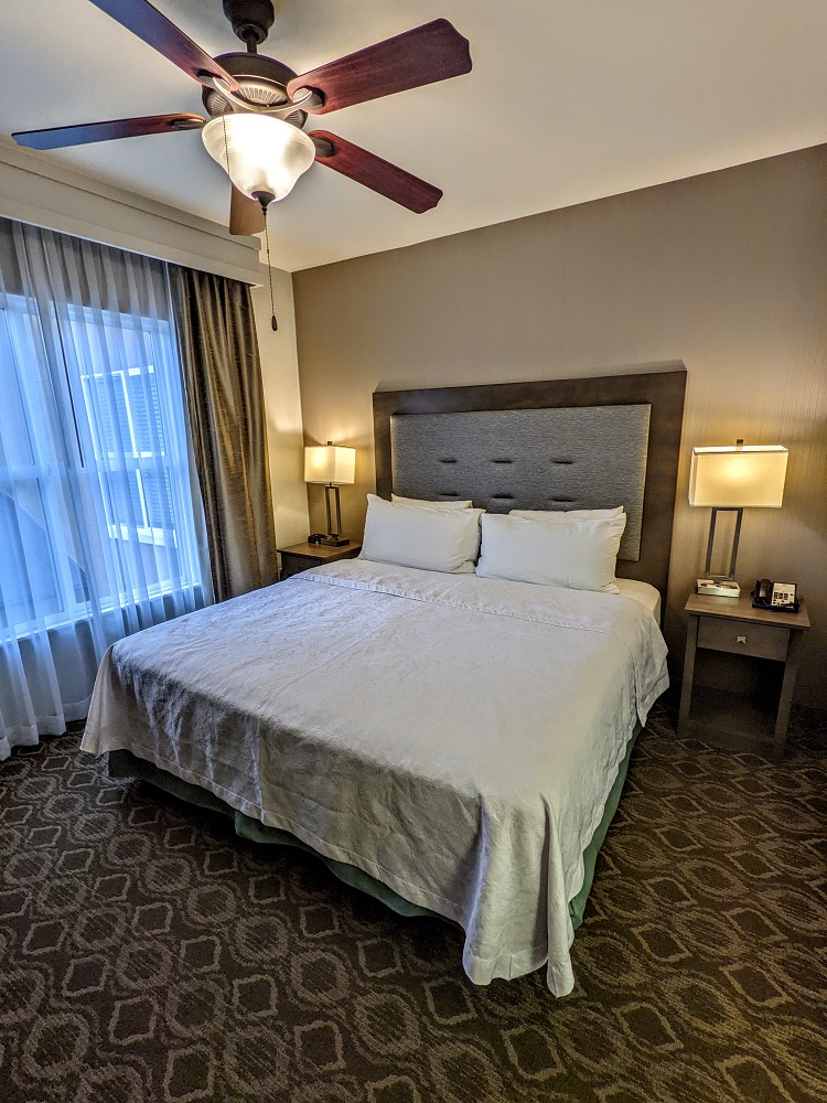Homewood Suites Carlsbad, CA - Bedroom