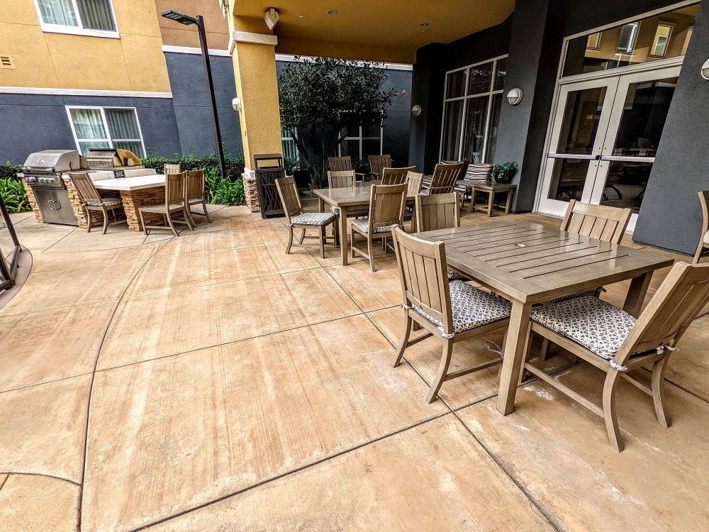 Homewood Suites Carlsbad, CA - Outdoor seating & grill